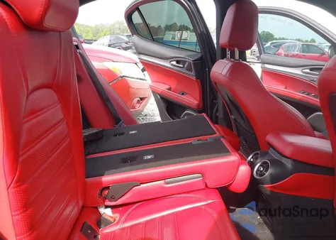 2018 Alfa Romeo Stelvio Ti Sport Awd из США, поврежденный, VIN ZASFAKNN3J7C15962